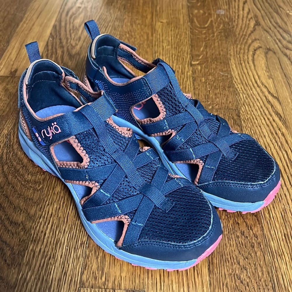 Ryka Sky Walk Trek Trail Shoe Size 7.5 Wide
